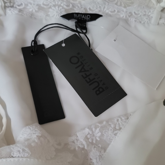 BRAND NEW! Buffalo by David Bitton Petite Beaded Floral Cami Top Size XS - Picture 10 of 13